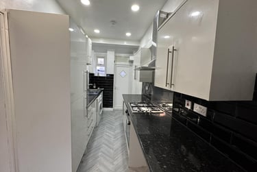 4 bed flat, Deyne Avenue, Rusholme, Manchester, M145SY - Image 6